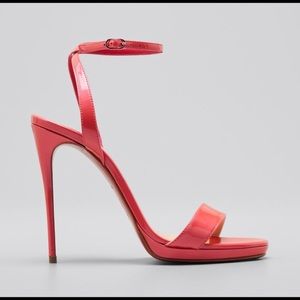 NIB Christian Louboutin Loubi Queen in pink